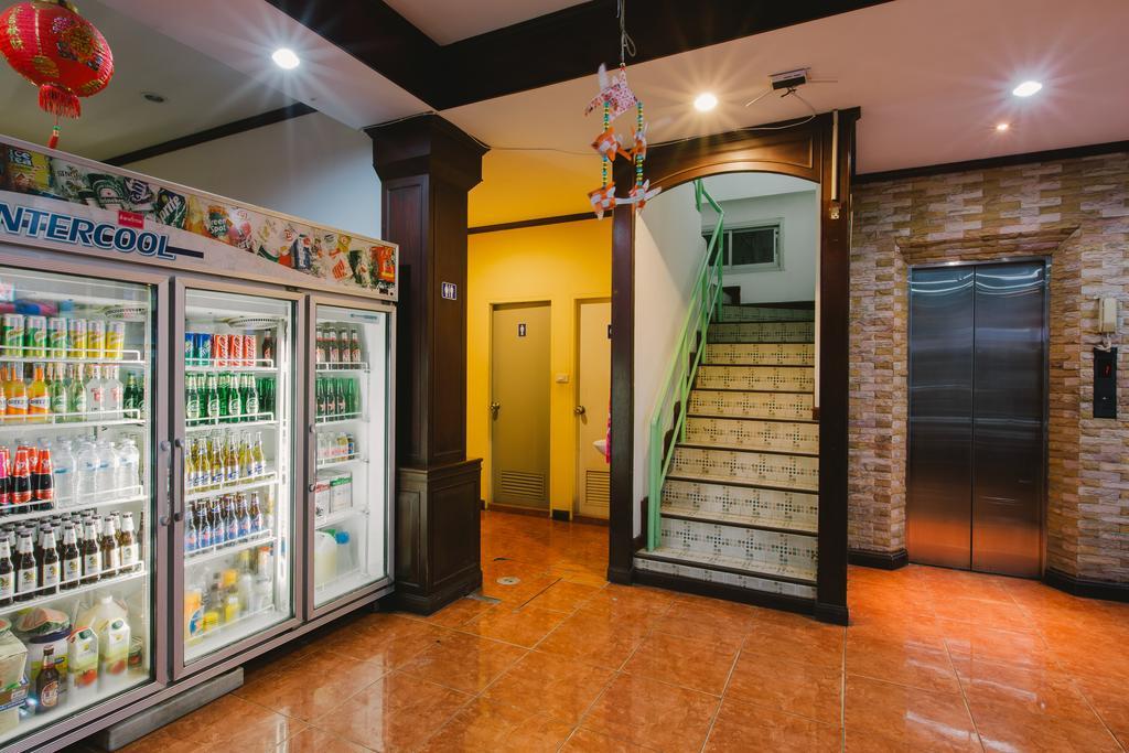 Magnific Patong Hotel Eksteriør billede